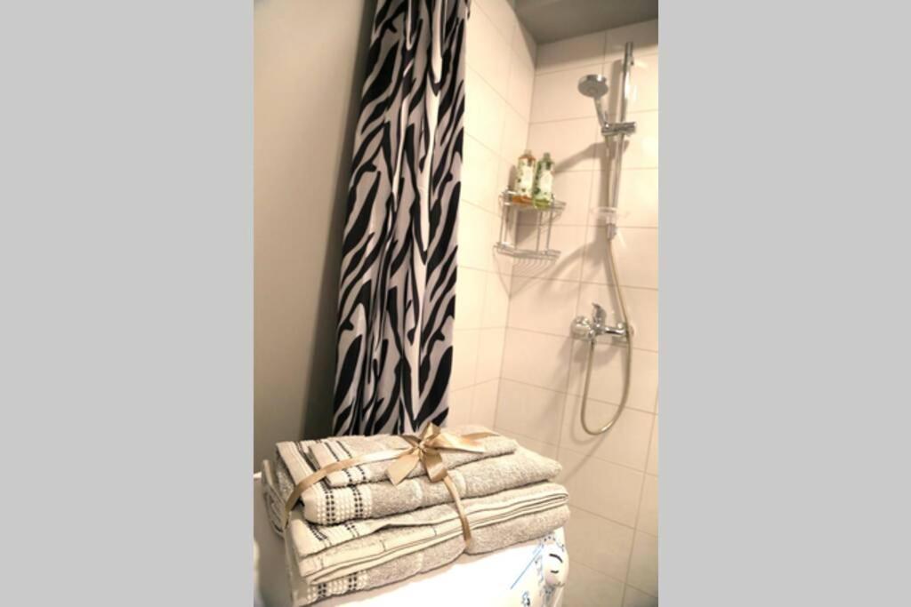 Bright Apartment,For 1-4,Near Old Town 维尔纽斯 外观 照片