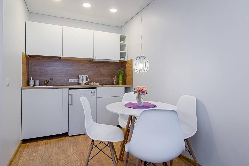 Bright Apartment,For 1-4,Near Old Town 维尔纽斯 外观 照片